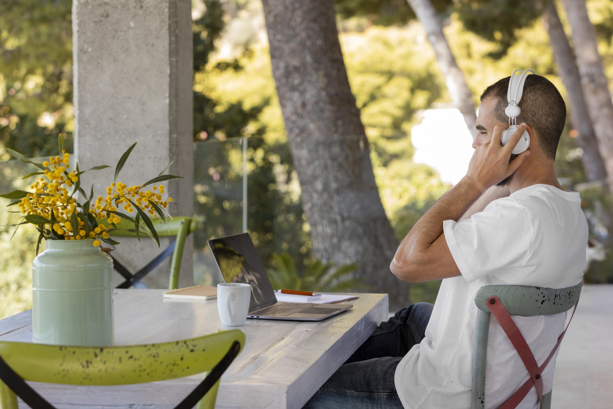 6 Best Remote Companies to Work For and How to Choose